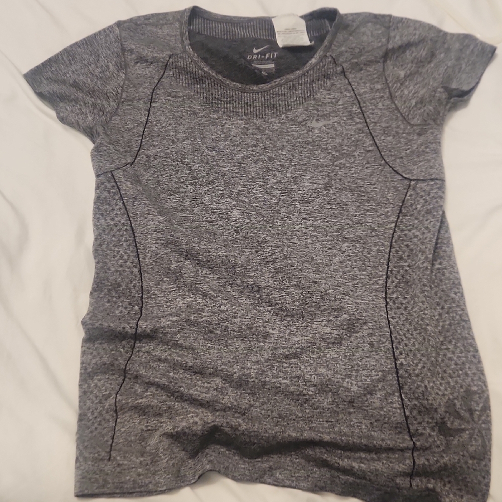 Nike Women's Black and Gray Dri-FIT Tee